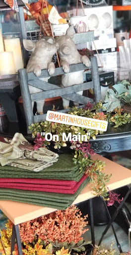Gift Shop «Martin House Gifts & Boutique», reviews and photos, 507 Park Ln, Chillicothe, MO 64601, USA