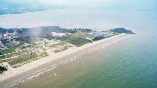 Hoang Truong Beach