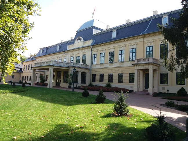 hotelhalaszcsarda.hu