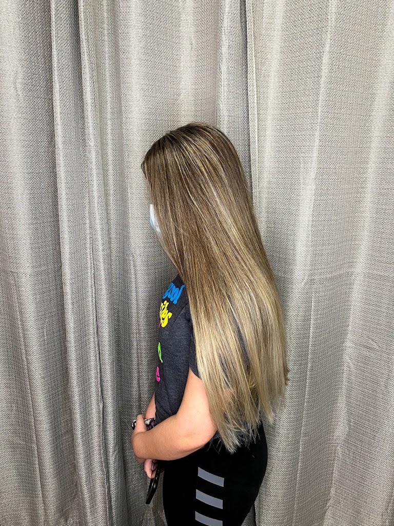 Jennifer @Hair Therapy 132 53151