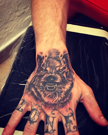 Explore ivy tattoo ideas, creative tattoo ideas in Baytown, available at Big Juniors Tattoos