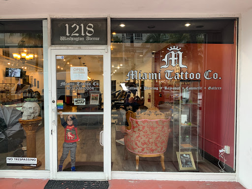 Tattoo Shop «Miami Tattoo Co.», reviews and photos, 1218 Washington Ave, Miami Beach, FL 33139, USA