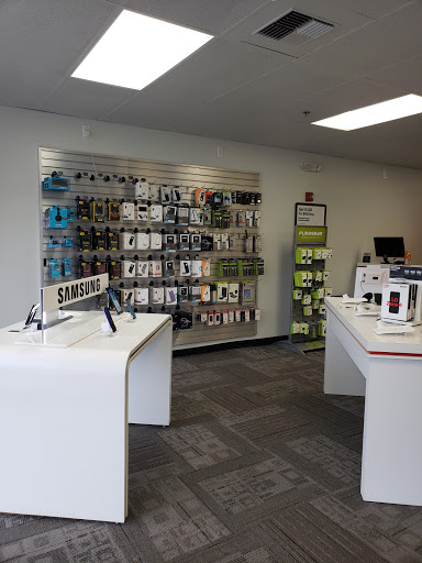 Cell Phone Store «Verizon Authorized Retailer - A Wireless», reviews and photos, 22618 WA-99 #104, Edmonds, WA 98026, USA