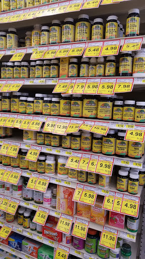 Grocery Store «Sav-Mor Foods», reviews and photos, 14001 Lakeridge Cir, Magalia, CA 95954, USA