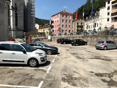 Parking de la place Gambetta à Saint-Claude