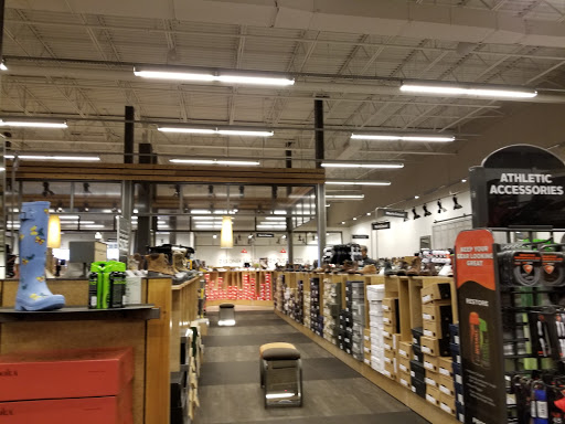 Shoe Store «DSW Designer Shoe Warehouse», reviews and photos, 2515 W 75th St, Naperville, IL 60540, USA