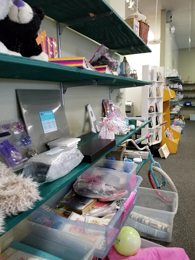 Thrift Store «Outreach Thrift Store», reviews and photos, 1715 S Rutherford Blvd, Murfreesboro, TN 37130, USA