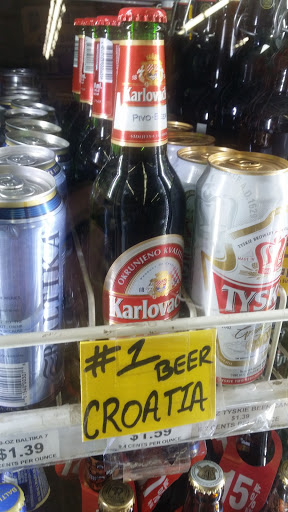 Liquor Store «Town & Country Liquors», reviews and photos, 2944 W 47th St, Chicago, IL 60632, USA