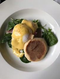 Œufs Bénédicte du Restaurant français Le Fumoir à Paris - n°9