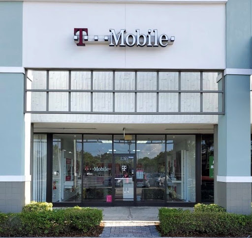 T-Mobile, 8265 W Sunrise Blvd, Plantation, FL 33322, USA, 
