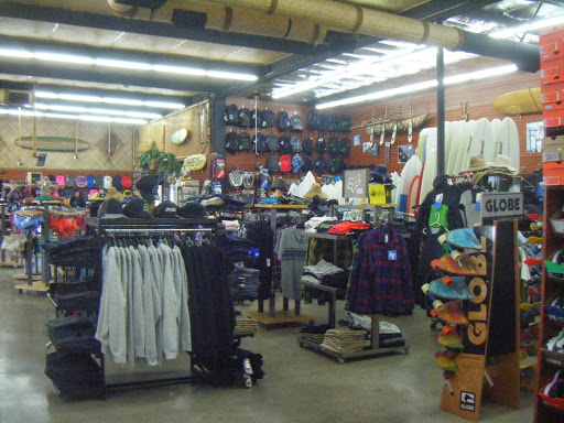 Shoe Store «Shoe City Newport Surf», reviews and photos, 1941 Newport Blvd, Costa Mesa, CA 92627, USA