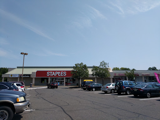 Office Supply Store «Staples», reviews and photos, 555 High St, Mt Holly, NJ 08060, USA