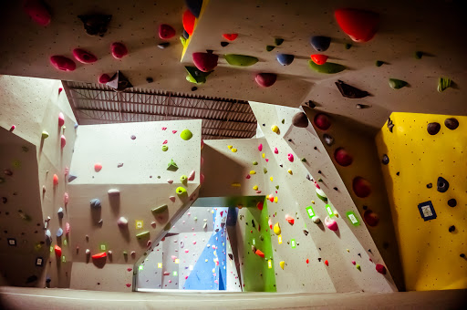 Rock Climbing Gym «Apex Climbing Gym», reviews and photos, 7200 W 106th St, Overland Park, KS 66212, USA