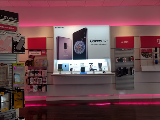 Cell Phone Store «T-Mobile», reviews and photos, 100 Promenade Pkwy A, Fayetteville, GA 30214, USA