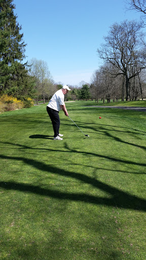 Golf Course «Pine Brook Golf Course», reviews and photos, 1 Covered Bridge Blvd, Manalapan Township, NJ 07726, USA