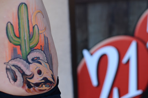 Tattoo Shop «Studio 21 Tattoo Gallery», reviews and photos, 6020 W Flamingo Rd, Las Vegas, NV 89103, USA