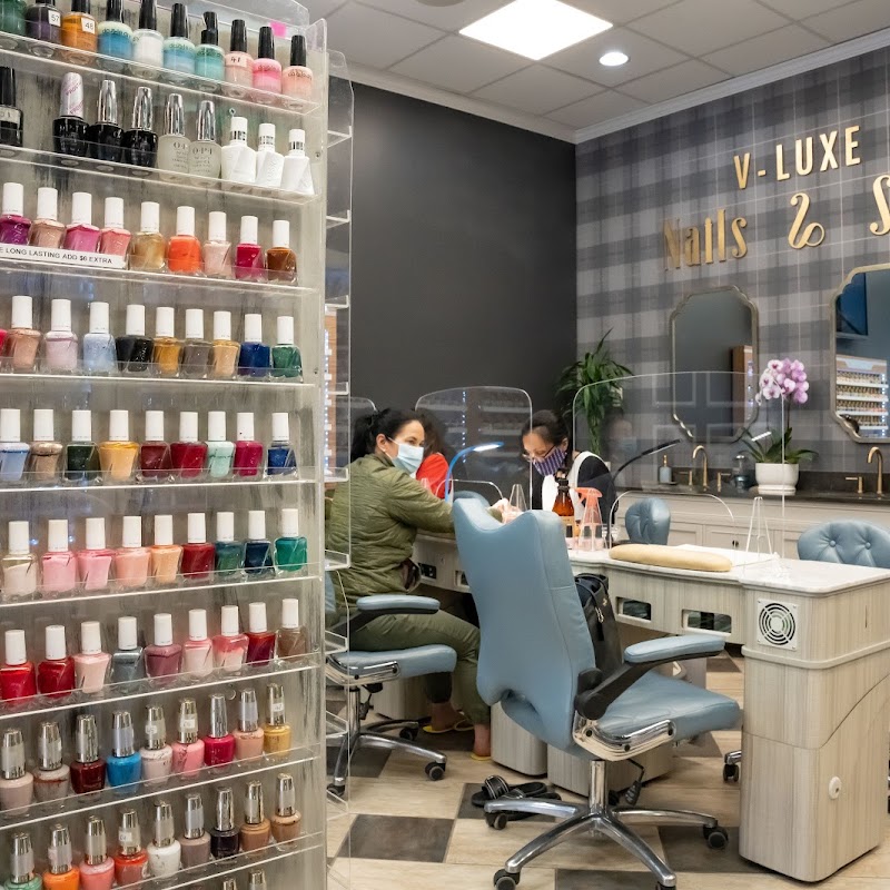 V-luxe Nails & Spa