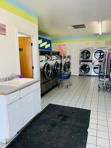 Car Wash «Splash & Dash Car Wash & Coin Laundromat», reviews and photos, 7770 Cincinnati Dayton Rd, West Chester Township, OH 45069, USA