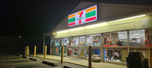 7-Eleven, 218 Mercer St, Somerville, NJ 08876, USA, 