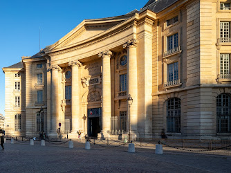 Université Panthéon-Sorbonne