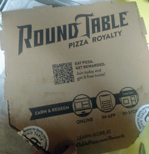 Pizza Restaurant «Round Table Pizza», reviews and photos, 10070 SW Barbur Blvd, Portland, OR 97219, USA
