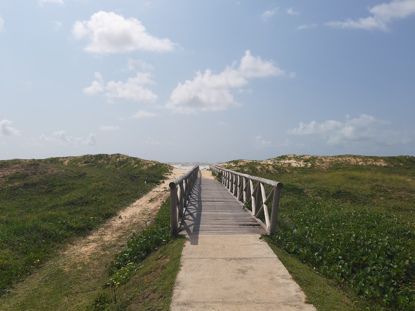 Photo de Praia de Atalaia Nova situé dans une zone naturelle