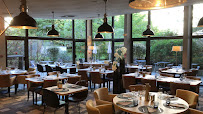 Atmosphère du Restaurant Le French Corner (By Residhome) à Évry-Courcouronnes - n°1