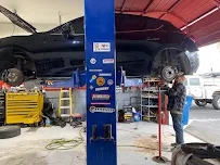 Grease Monkey Garage South photo