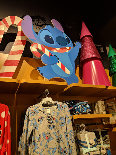 Toy Store «Disney Store», reviews and photos, 500 W Farms Mall, Farmington, CT 06032, USA