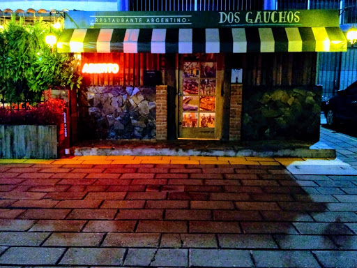 Dos Gauchos Restaurante Argentino