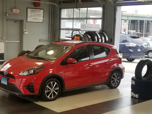 Car Dealer «Toyota of Stamford», reviews and photos, 909 E Main St, Stamford, CT 06902, USA