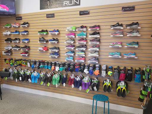 Running Store «Clever Training», reviews and photos, 1519 Gulf Blvd #1, Indian Rocks Beach, FL 33785, USA