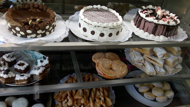 Opiniones de Panaderia y pasteleria "Calafate" en La Serena - Panadería