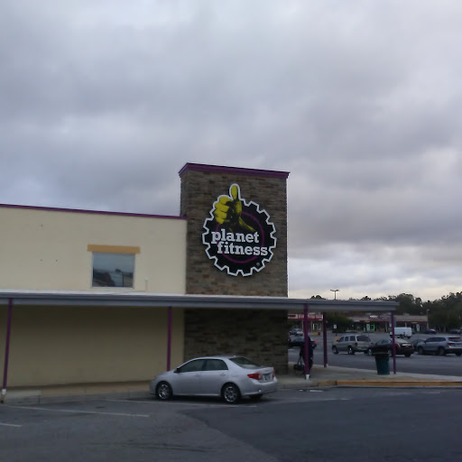 Shopping Mall «Hillendale Shopping Center», reviews and photos, 6859 Loch Raven Blvd, Towson, MD 21286, USA