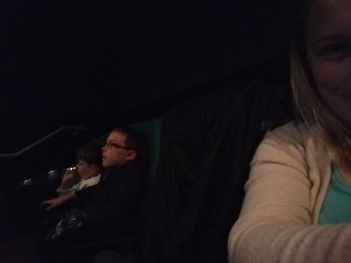 Movie Theater «Regal Cinemas Avenues 20 & RPX», reviews and photos, 9525 Philips Hwy, Jacksonville, FL 32256, USA