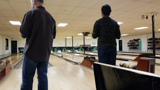 Bowling Alley «Danbury Duck Pin Lanes», reviews and photos, 7 E Hayestown Rd, Danbury, CT 06811, USA