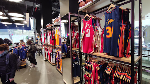 Sportswear Store «NBA Store», reviews and photos, 545 5th Ave, New York, NY 10017, USA
