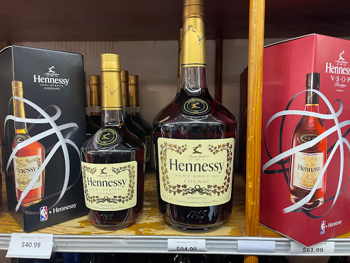 Liquor Store «Myrtle Beach Liquor», reviews and photos, 2010 N Kings Hwy suite A, Myrtle Beach, SC 29577, USA