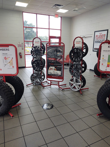 Tire Shop «Discount Tire Store - Ocala, FL», reviews and photos, 2701 SW College Rd #800, Ocala, FL 34474, USA