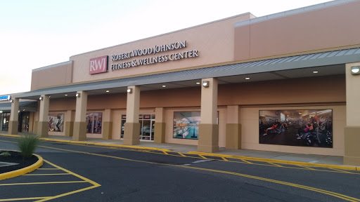 Gym «Robert Wood Johnson Fitness & Wellness Center», reviews and photos, 1044 U.S. 9, Parlin, NJ 08859, USA