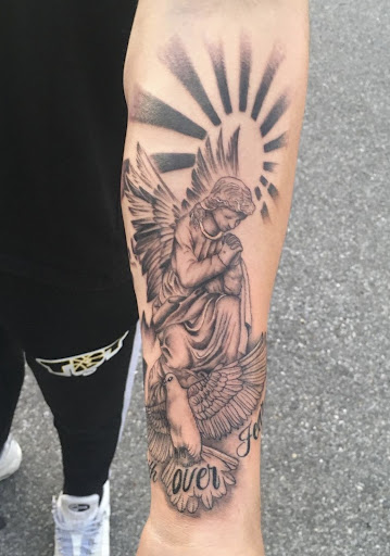Explore guy thigh tattoo ideas, creative tattoo ideas in Williamsport, available at Tats Tattoo Zoo