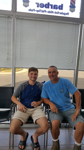 Barber Shop «17 Barber Shop», reviews and photos, 754 Warrenton Rd #101, Fredericksburg, VA 22406, USA