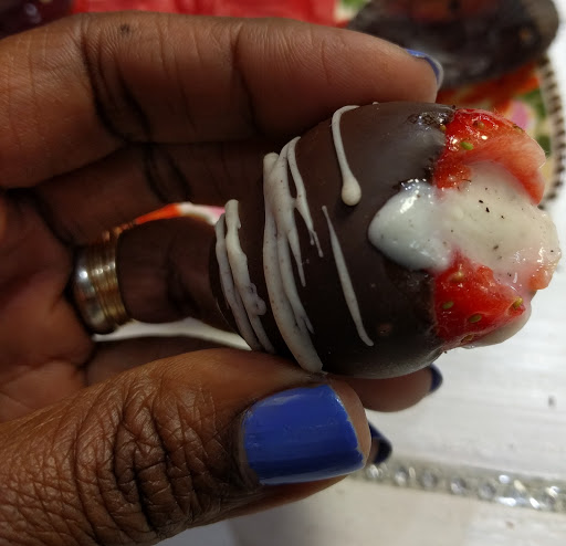 Dessert Shop «Devour Desserts», reviews and photos, 671 Bridgeton Pike, Mantua Township, NJ 08051, USA