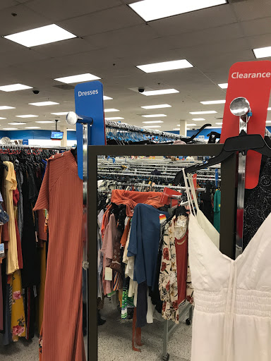 Clothing Store «Ross Dress for Less», reviews and photos, 2851 El Camino Real, Tustin, CA 92782, USA