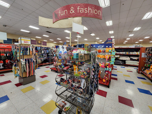 Pet Supply Store «Petco Animal Supplies», reviews and photos, 2021 Evergreen Ave, Modesto, CA 95350, USA