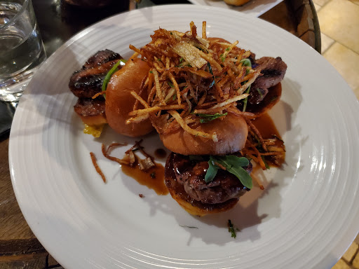 American Restaurant «Pinstripes», reviews and photos, 435 E Illinois St, Chicago, IL 60611, USA