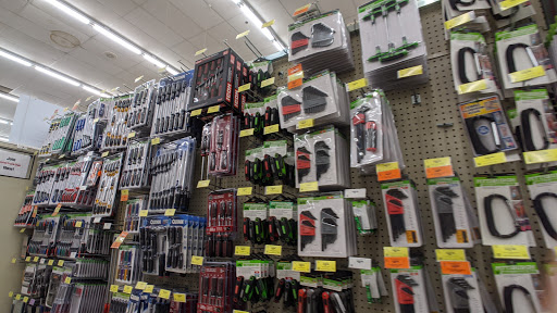 Hardware Store «Harbor Freight Tools», reviews and photos, 6808 W Greenfield Ave, West Allis, WI 53214, USA