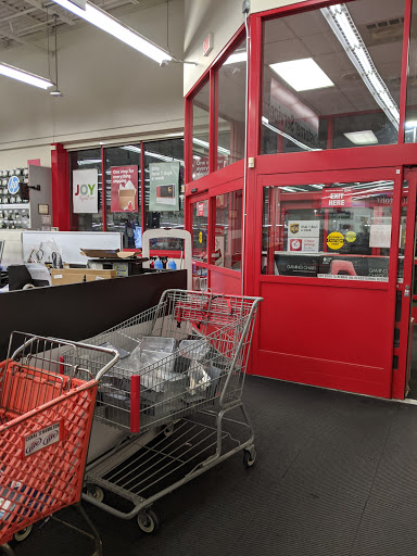 Office Supply Store «Staples», reviews and photos, 550 Market Pl Blvd, Hamilton Township, NJ 08691, USA