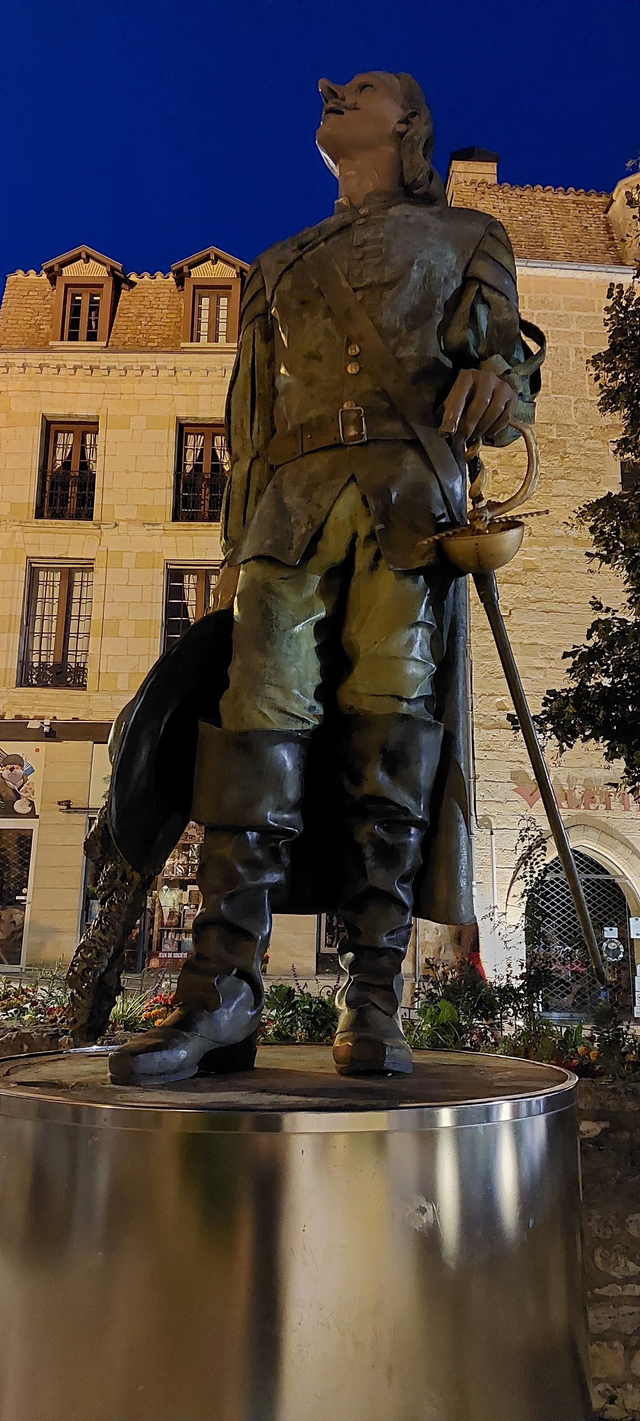 Photo n° 7 de l'avis de Ruggero.a fait le 08/07/2023 à 20:49