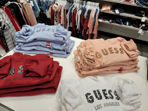 Shopping Mall «Twin Cities Premium Outlets», reviews and photos, 3965 Eagan Outlets Pkwy, Eagan, MN 55122, USA